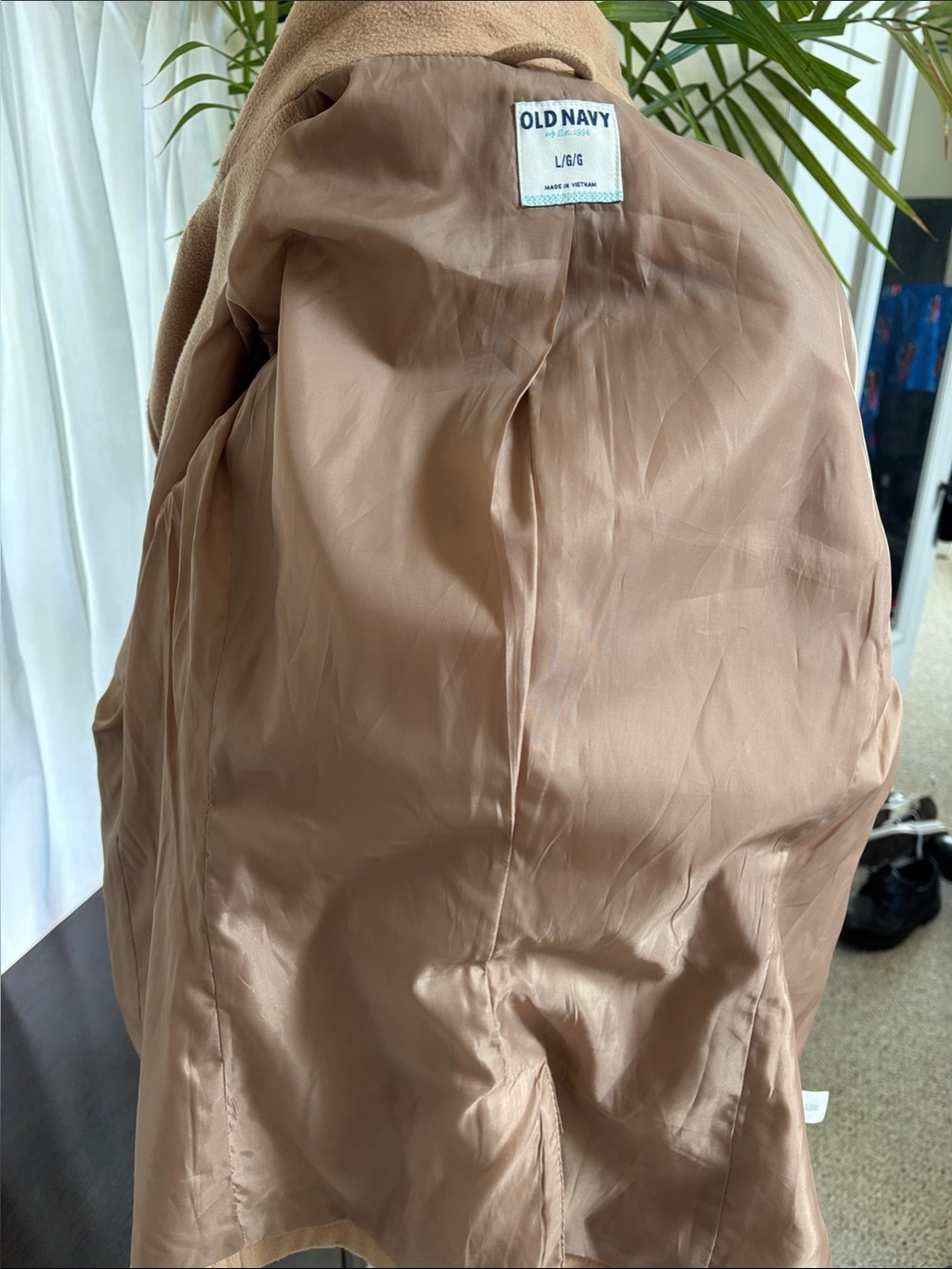 Old Navy Camel Double-Breasted Pea Coat. LARGE - Picture 7 of 7